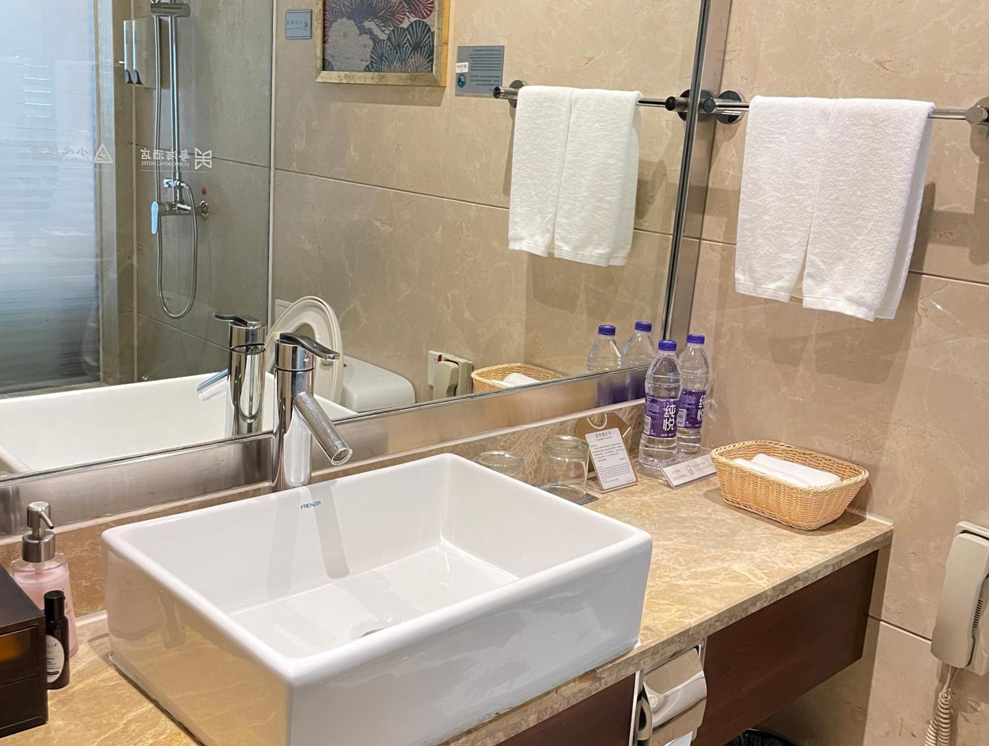Zhengzhou Yuehai Hotel Buitenkant foto