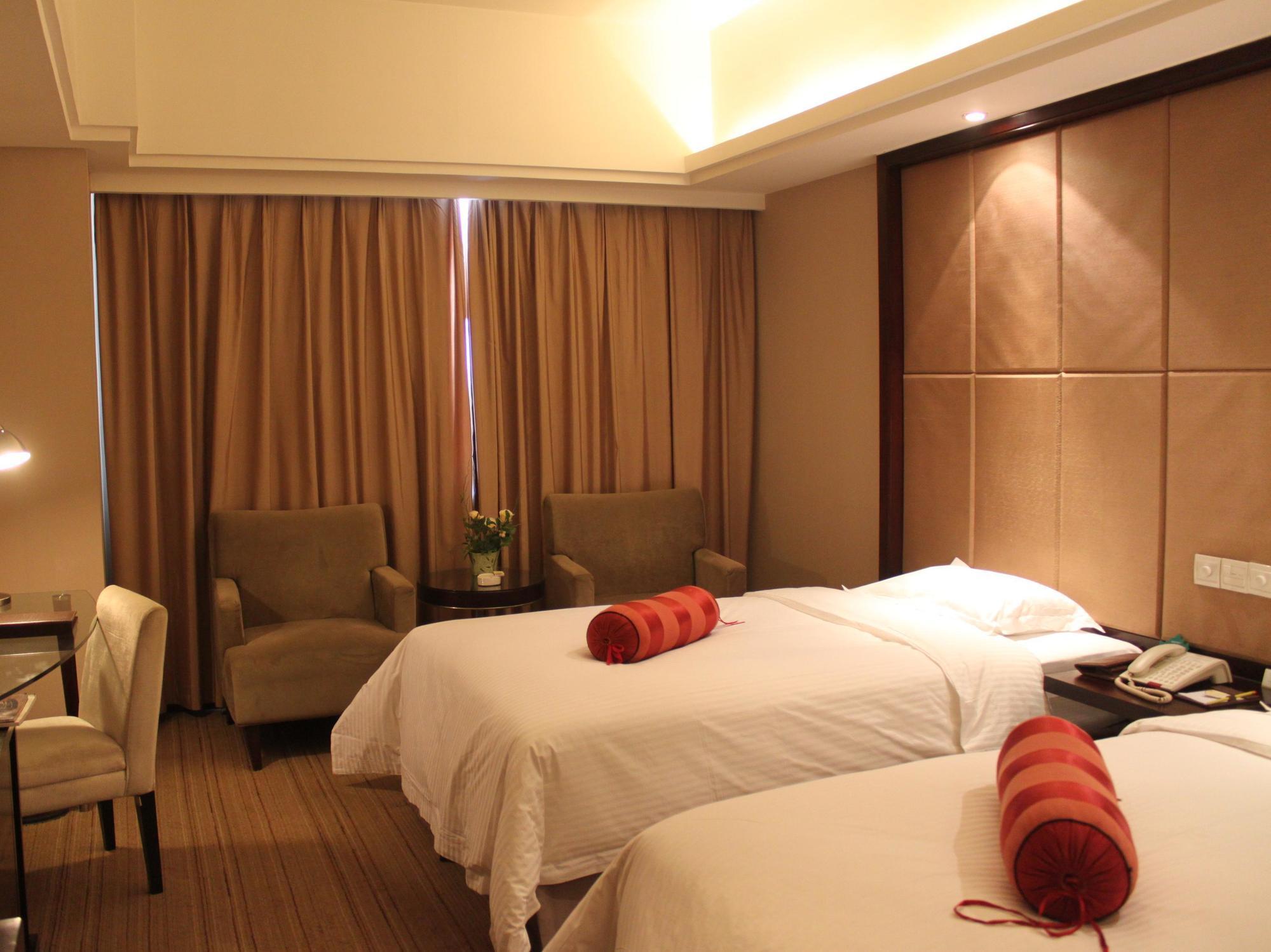 Zhengzhou Yuehai Hotel Buitenkant foto