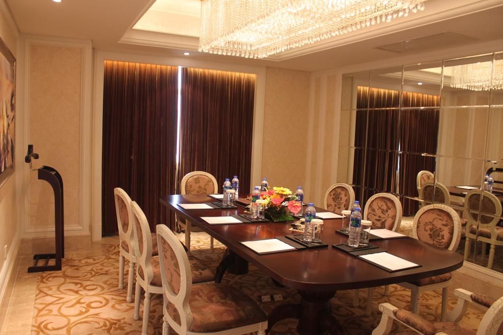 Zhengzhou Yuehai Hotel Buitenkant foto