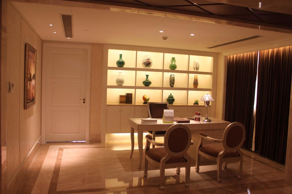 Zhengzhou Yuehai Hotel Buitenkant foto
