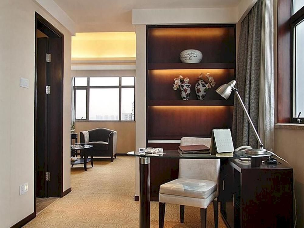 Zhengzhou Yuehai Hotel Buitenkant foto