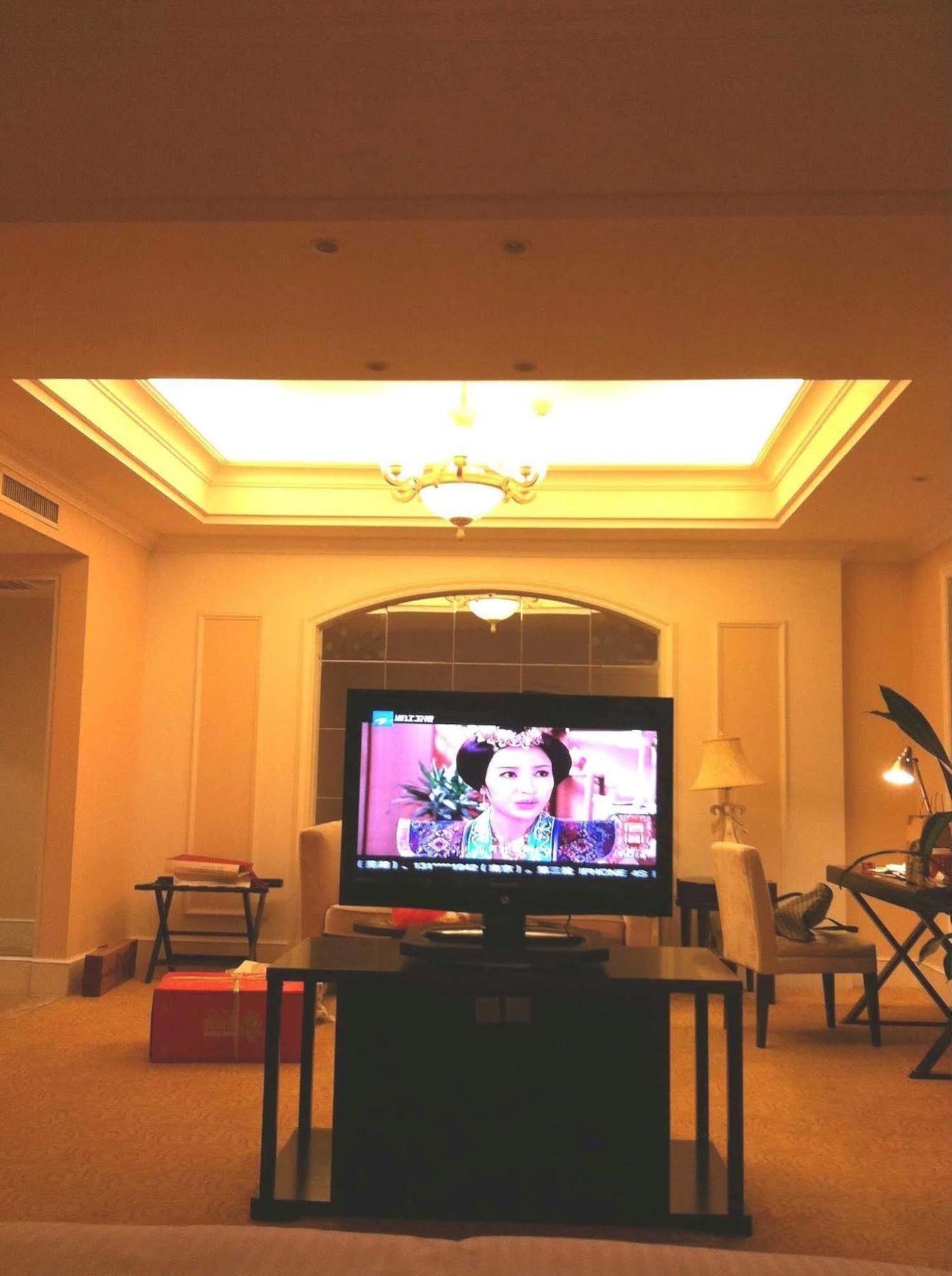 Zhengzhou Yuehai Hotel Buitenkant foto